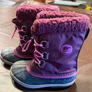 Sorel Purple/Pink Winter Boots size 4